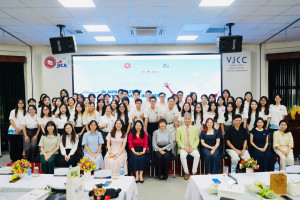 LỄ CHIA TAY GIẢNG ĐƯỜNG CỦA SINH VIÊN K60 CHƯƠNG TRÌNH CỬ NHÂN KDQT THEO MÔ HÌNH TIÊN TIẾN NHẬT BẢN